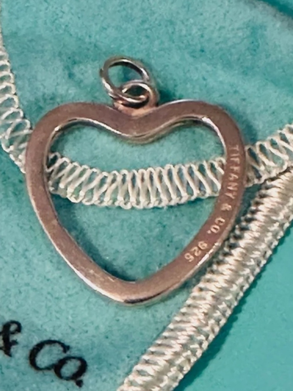 TIFFANY LARGE OPEN HEART STERLING SLIVER PENDANT. DIMENSIONS OF INCH BY INC INCH